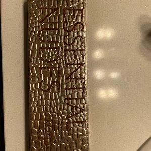 Paris Hilton Essential Nudes Eyeshadow Palette